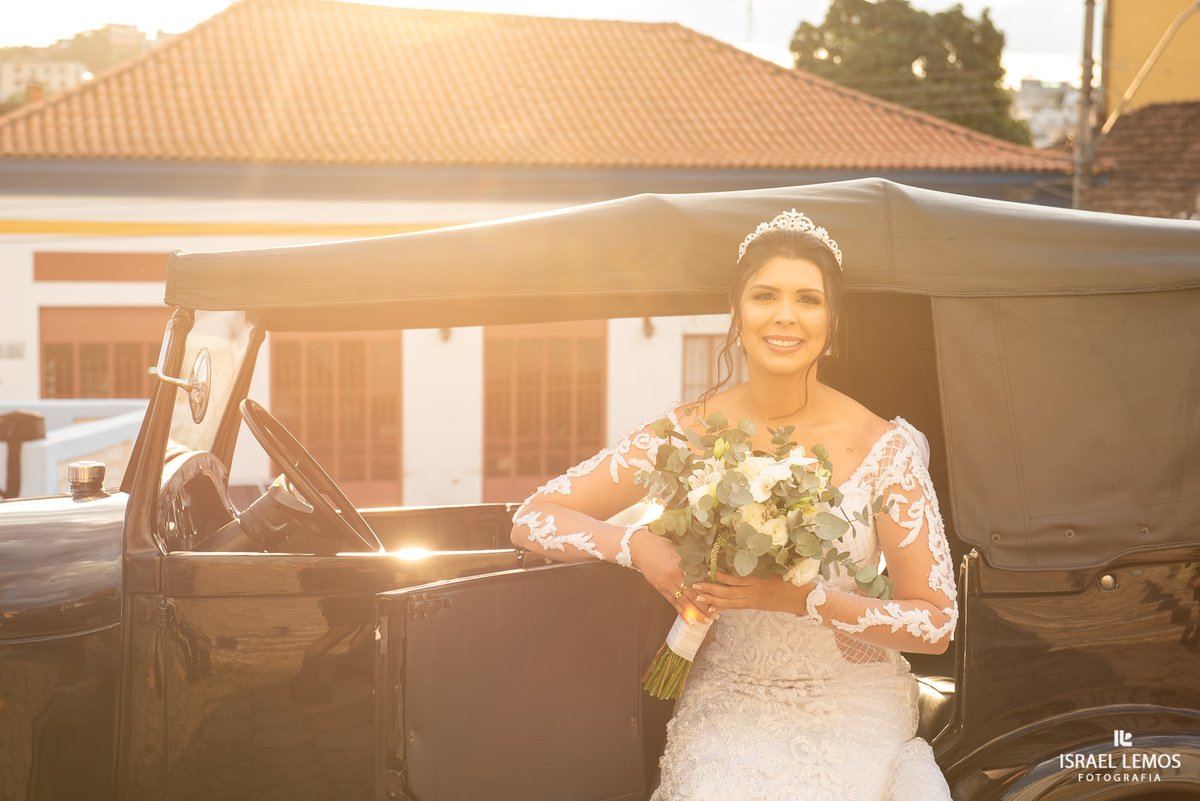 Casamento na igreja em Pitangui do casal Renata e Alisson fotos Israel Lemos 