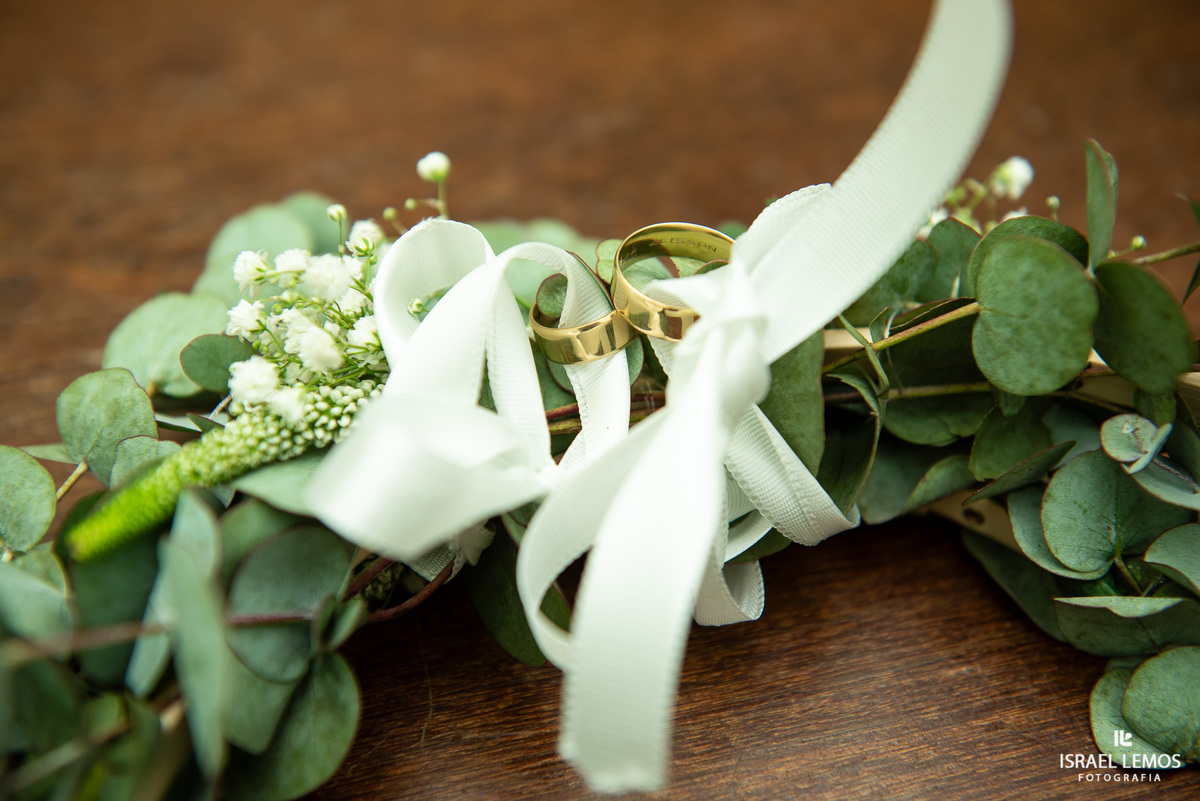 Casamento na igreja em Pitangui do casal Renata e Alisson fotos Israel Lemos 