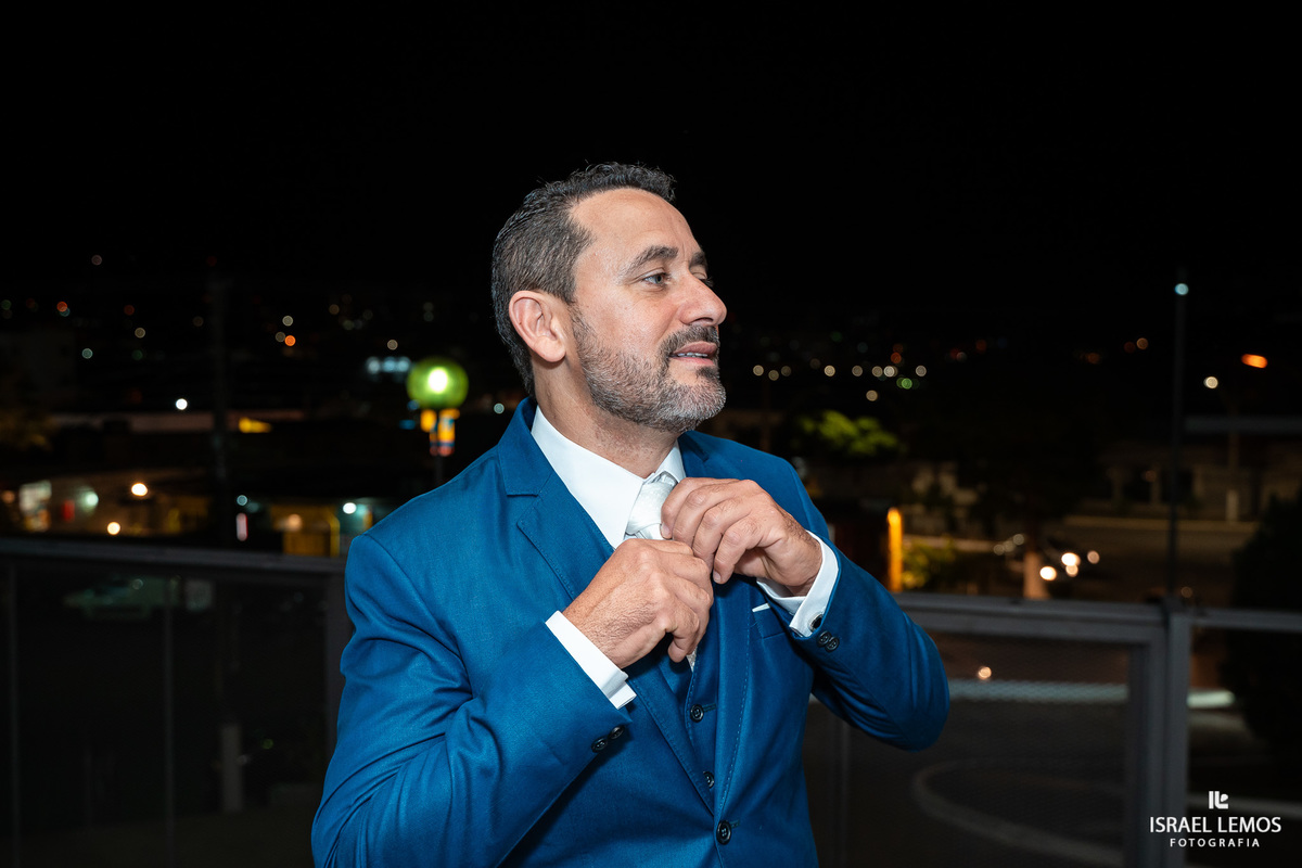 casamento capela e Sabrina na igreja de São Francisco em para de minas casamento lindo com fotos do fotografo Israel lemos