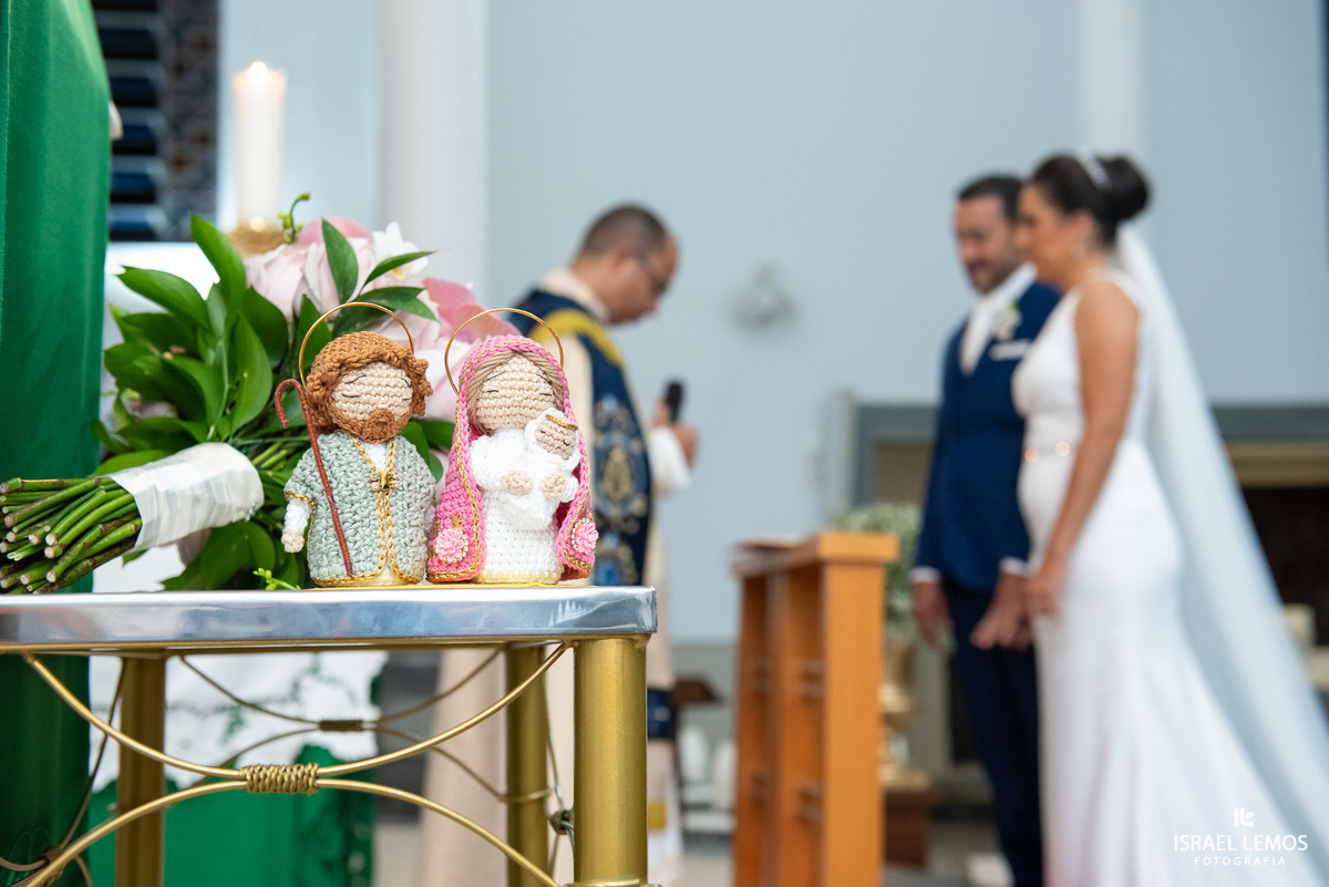 casamento capela e Sabrina na igreja de São Francisco em para de minas casamento lindo com fotos do fotografo Israel lemos