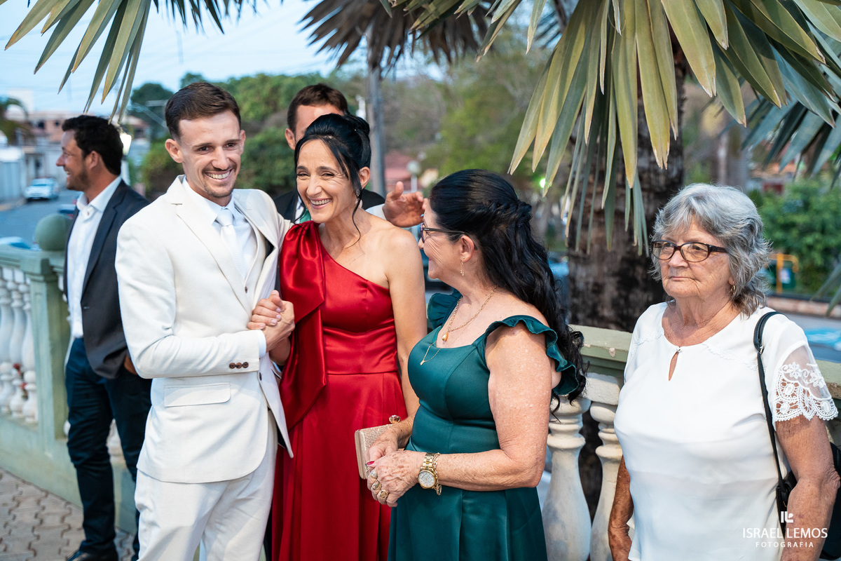 Fotografia de casamento na cidade de pitangui com o melhor fotografo da região Israel Lemos fotografo 