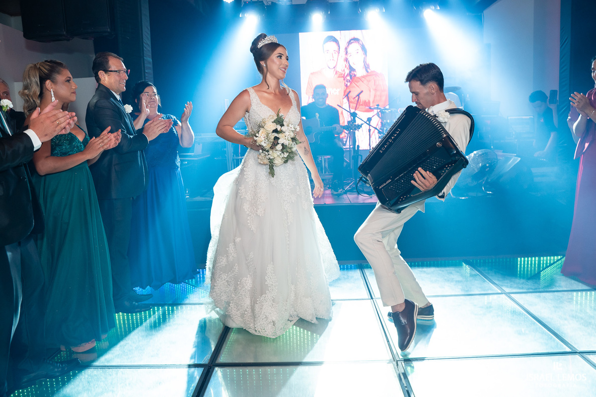 Fotografia de casamento na cidade de pitangui com o melhor fotografo da região Israel Lemos fotografo 