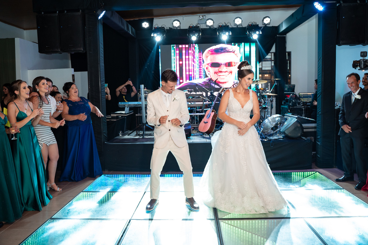 Fotografia de casamento na cidade de pitangui com o melhor fotografo da região Israel Lemos fotografo 