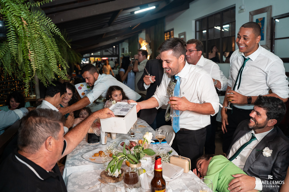 Fotografia de casamento na cidade de pitangui com o melhor fotografo da região Israel Lemos fotografo 
