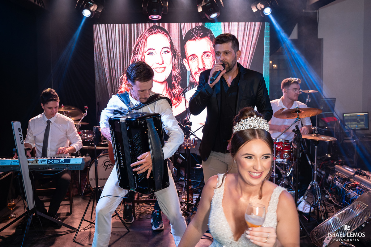 Fotografia de casamento na cidade de pitangui com o melhor fotografo da região Israel Lemos fotografo 