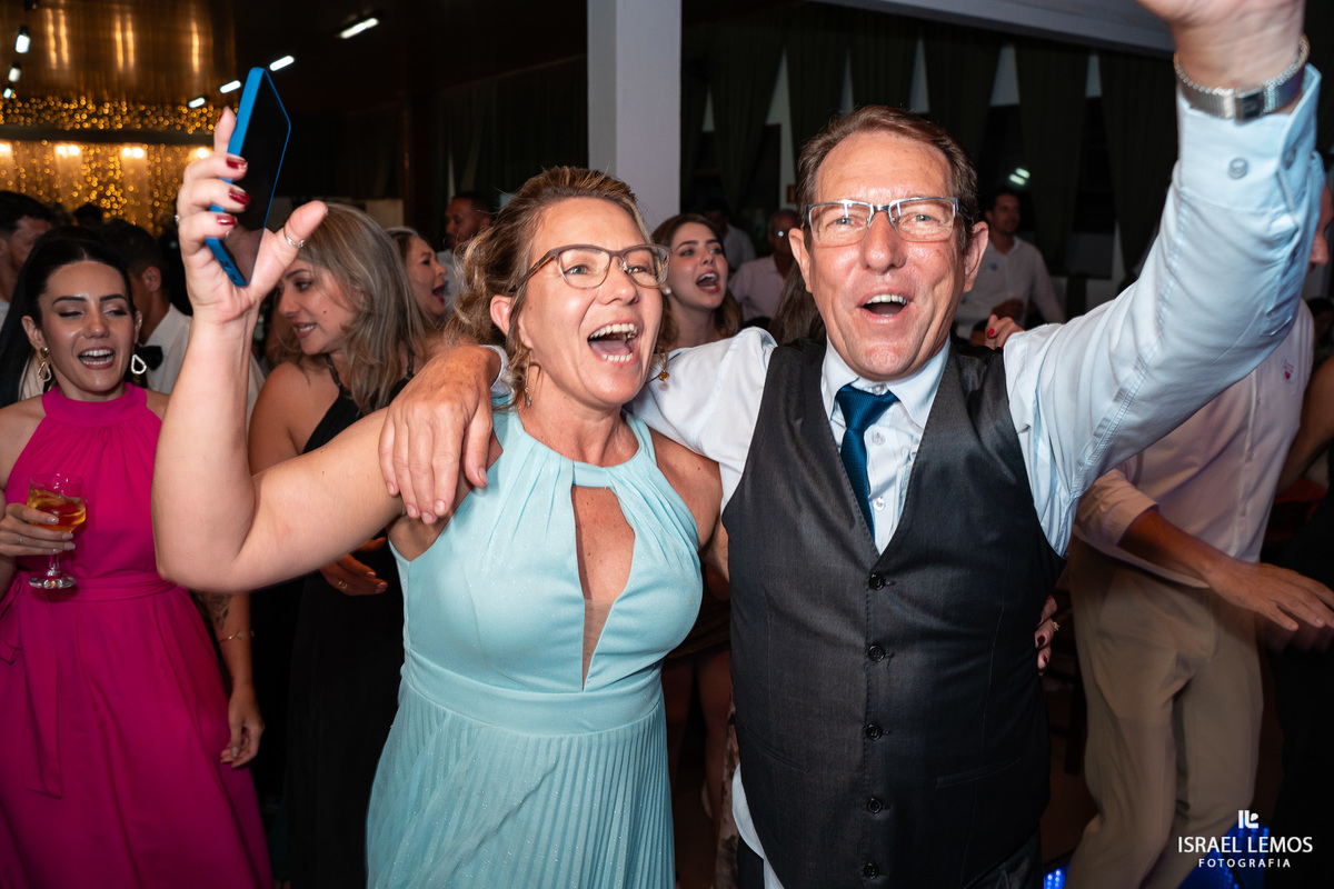 Fotografia de casamento na cidade de pitangui com o melhor fotografo da região Israel Lemos fotografo 