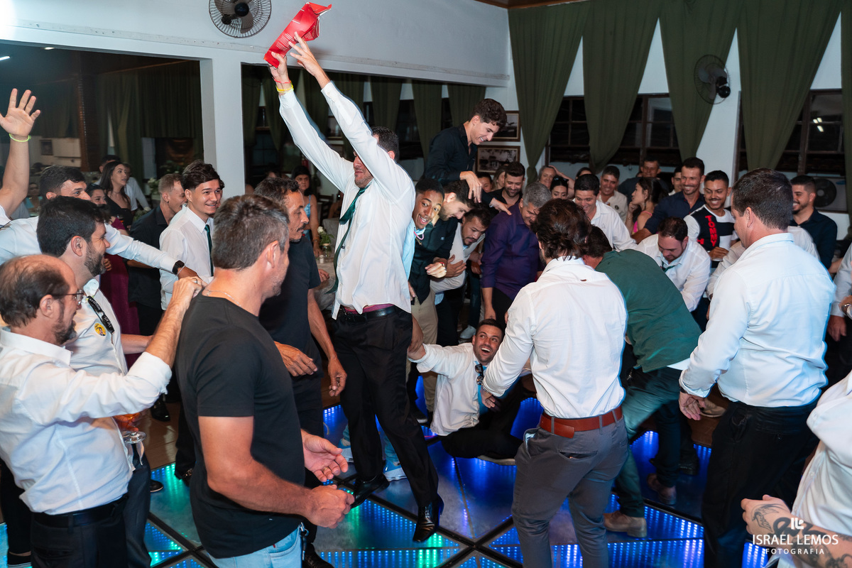 Fotografia de casamento na cidade de pitangui com o melhor fotografo da região Israel Lemos fotografo 