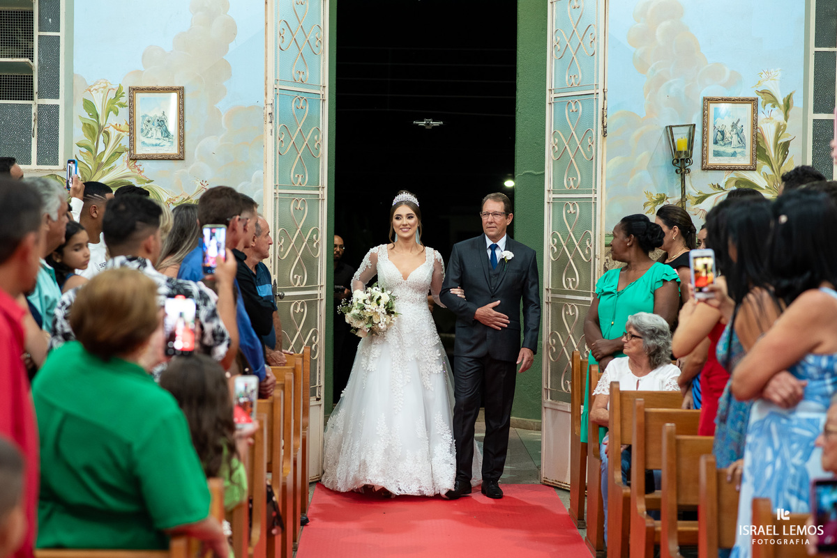 entrada da noiva com seu pai