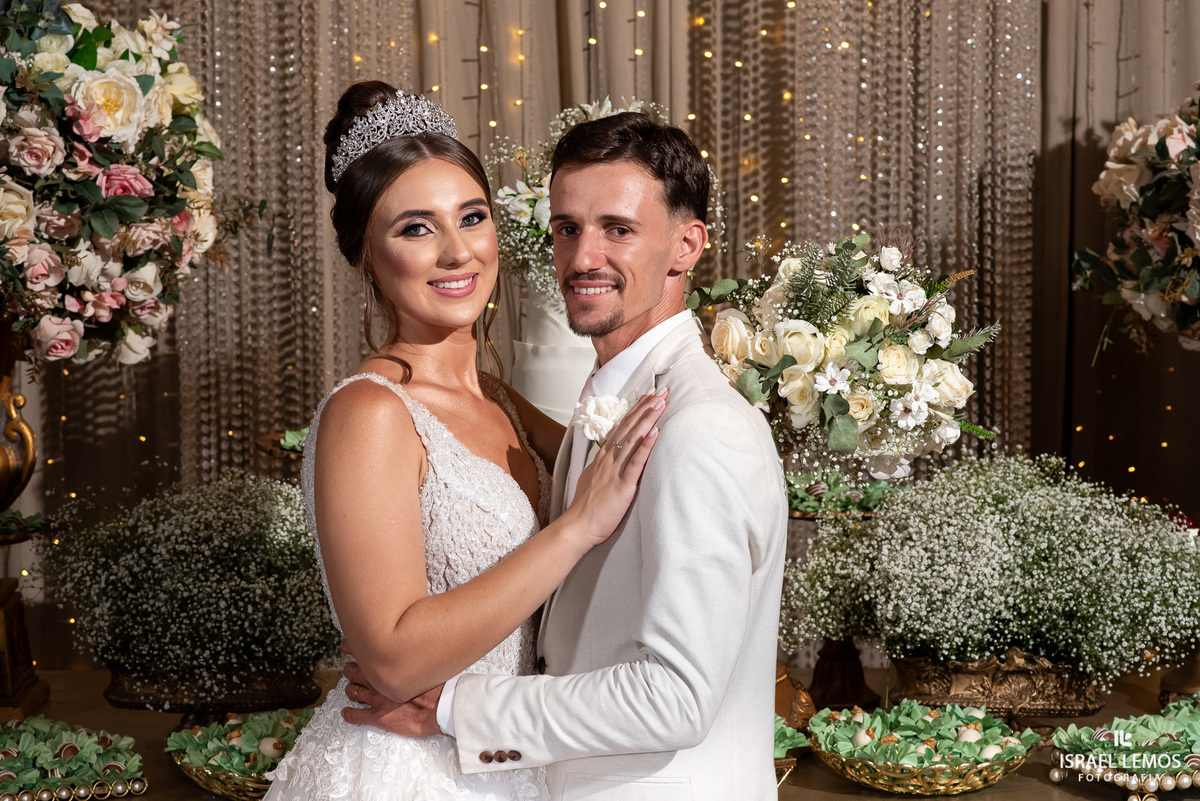 sessão de fotos do casal Marilia e Paulinho sanfoneiro faz sucesso em pitangui e fotografo viraliza na cidade pitangui Israel Lemos 