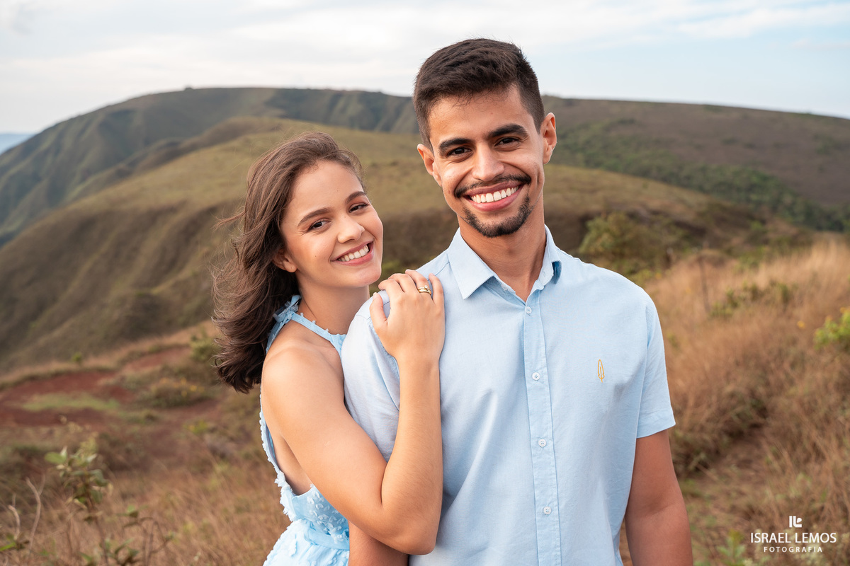 Pedido de casamento no topo do mundo do casal de Para de Minas
Andressa e Giovanny que pedido lindo no topo do mundo fotografias pelo fotografo de casamento Israel Lemos  