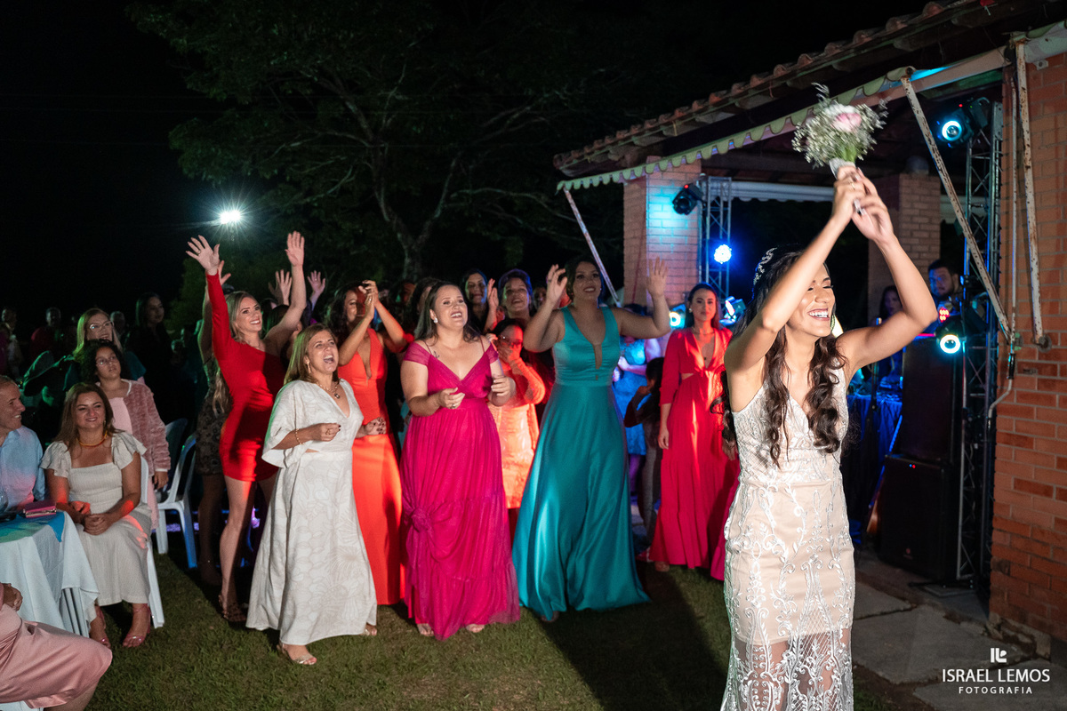 Festa de casamento na cidade de Florestal na fazenda Braúnas pelo fotografo de casamento Israel lemos