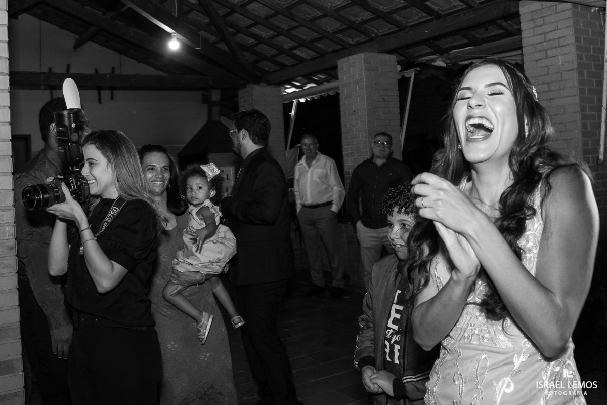 Festa de casamento na cidade de Florestal na fazenda Braúnas pelo fotografo de casamento Israel lemos