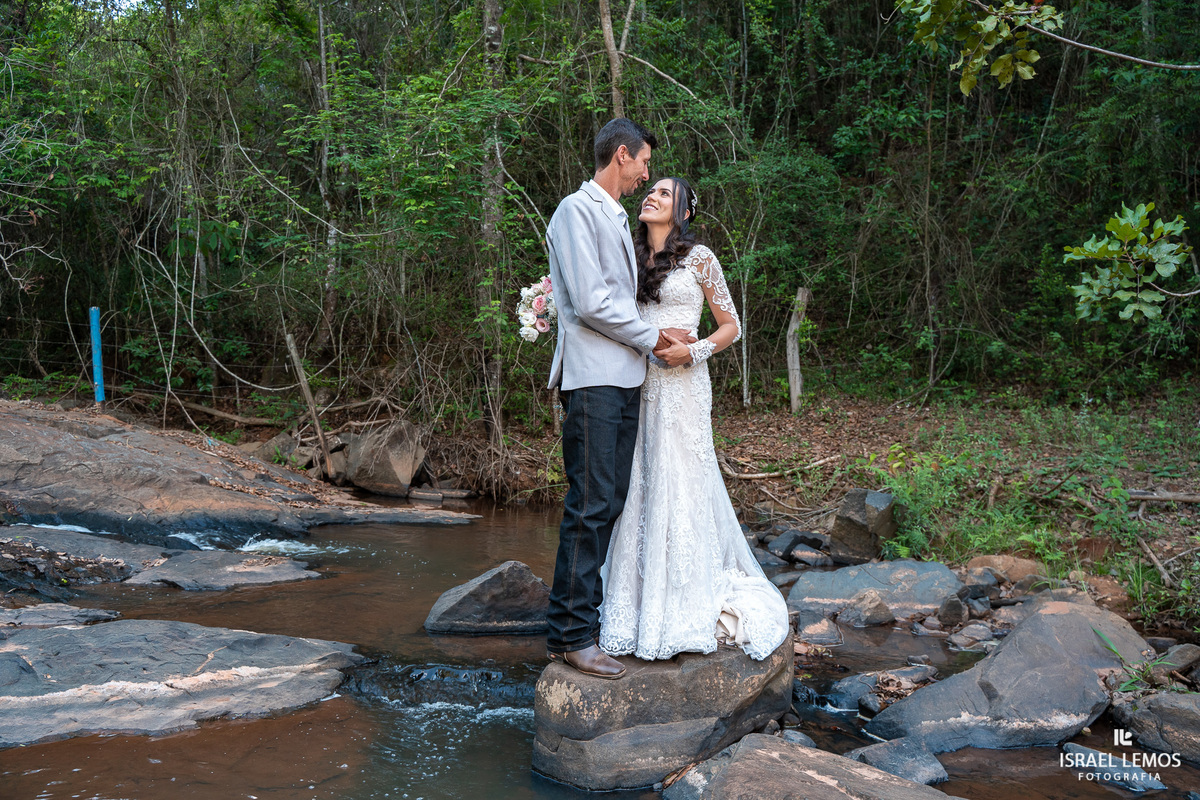 Fazenda cachoeira em florestal fotografia de casamento Israel lemos