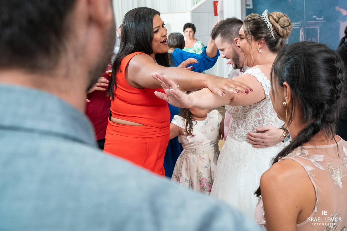 Casamento na igreja Nossa senhora do Patrocinio em abaete do casal marcelo e Gisele fotografia lindas por Israel Lemos fotografo abaete