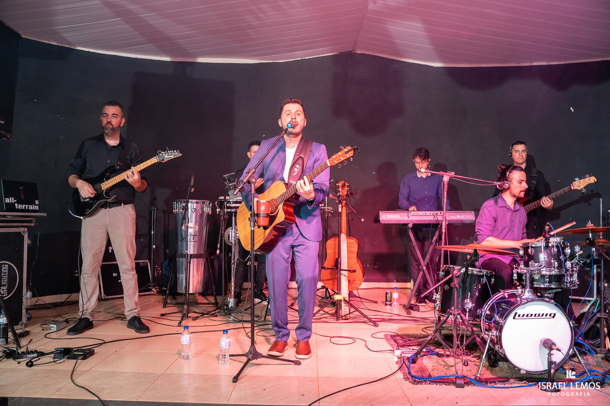 Casamento na igreja Nossa senhora do Patrocinio em abaete do casal marcelo e Gisele fotografia lindas por Israel Lemos fotografo abaete