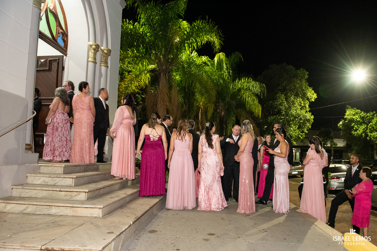 Casamento na igreja Nossa senhora do Patrocinio em abaete do casal marcelo e Gisele fotografia lindas por Israel Lemos fotografo abaete
