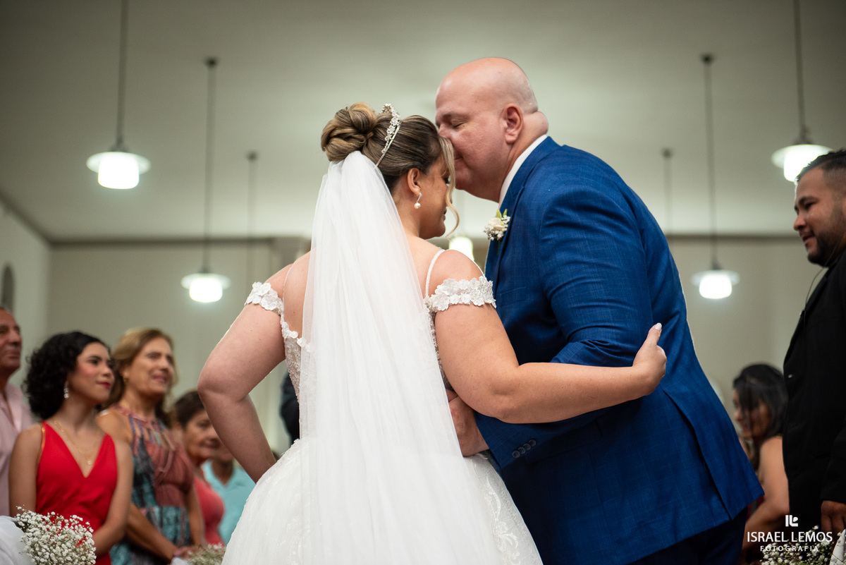 Casamento na igreja Nossa senhora do Patrocinio em abaete do casal marcelo e Gisele fotografia lindas por Israel Lemos fotografo abaete