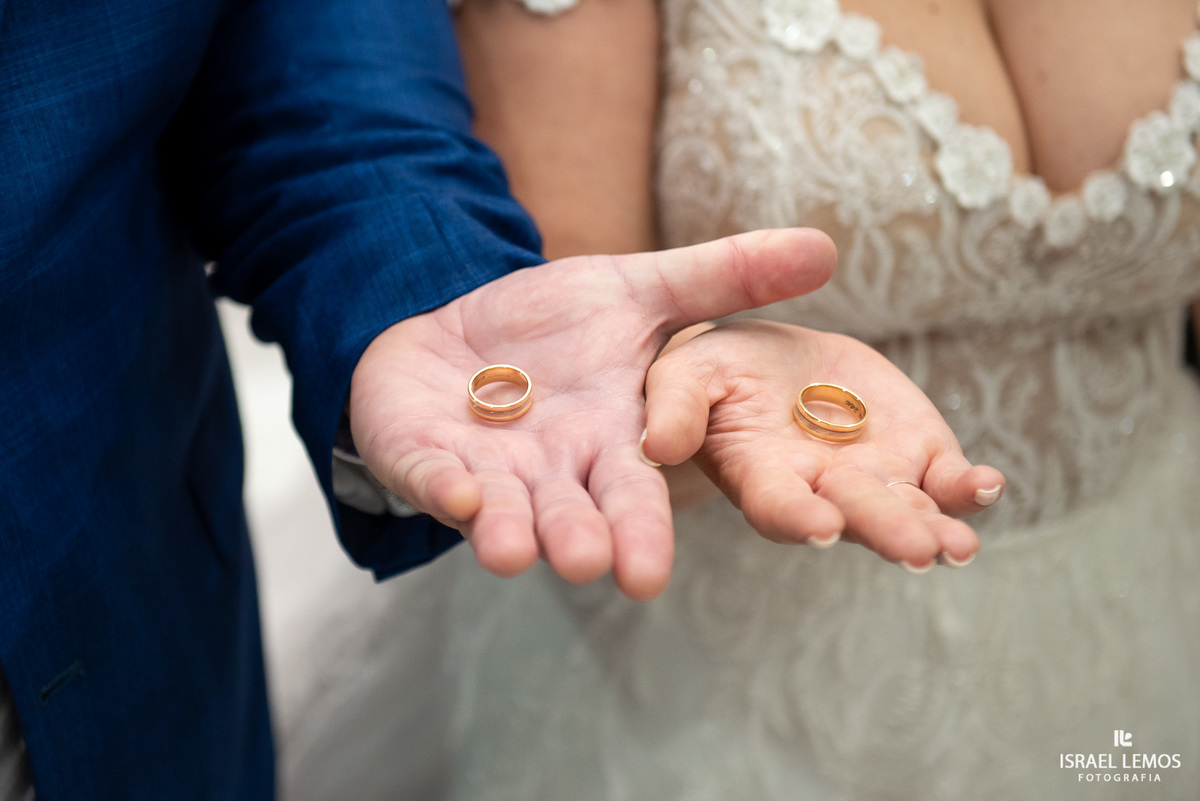 Casamento na igreja Nossa senhora do Patrocinio em abaete do casal marcelo e Gisele fotografia lindas por Israel Lemos fotografo abaete