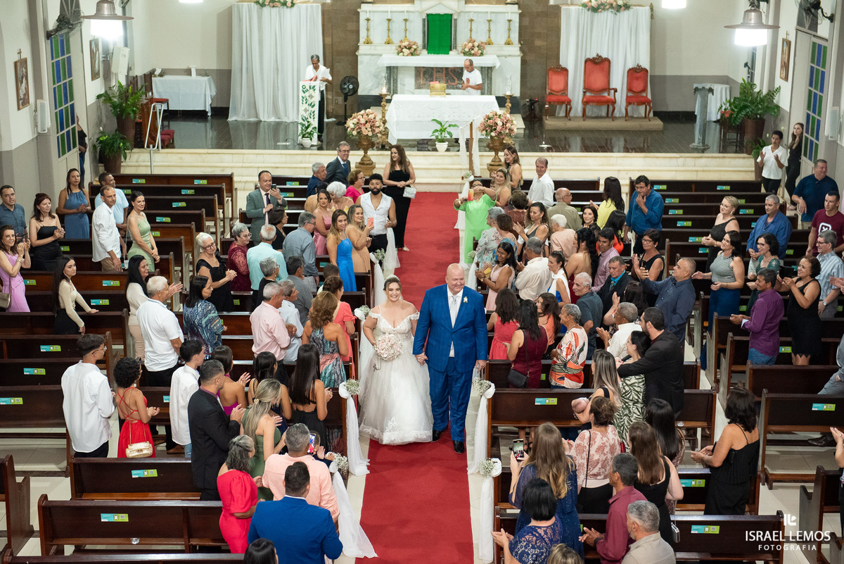 Casamento na igreja Nossa senhora do Patrocinio em abaete do casal marcelo e Gisele fotografia lindas por Israel Lemos fotografo abaete