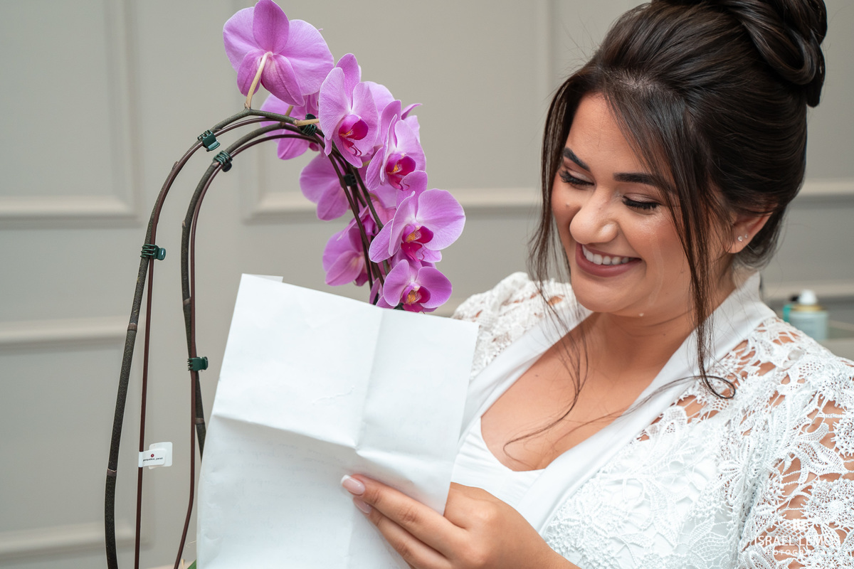 Fotografia de casamento em para de minas com produção de Noiva na Leticia mas e cabelo de paloma 