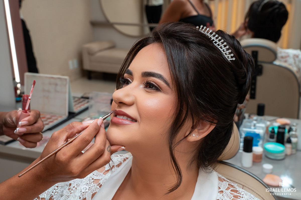 Fotografia de casamento em para de minas com produção de Noiva na Leticia mas e cabelo de paloma 