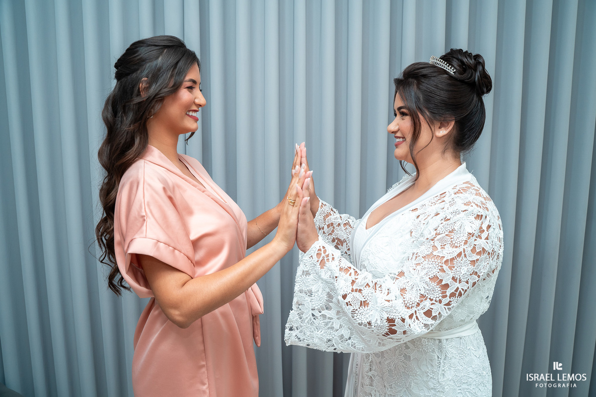 Fotografia de casamento em para de minas com produção de Noiva na Leticia mas e cabelo de paloma 