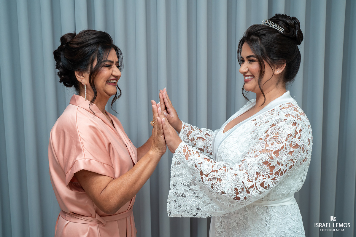 Fotografia de casamento em para de minas com produção de Noiva na Leticia mas e cabelo de paloma 