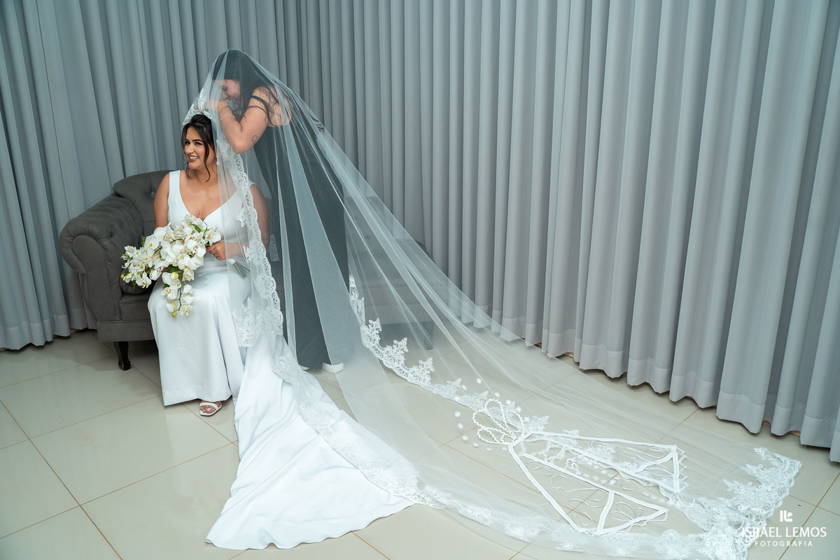 Fotografia de casamento em para de minas com produção de Noiva na Leticia mas e cabelo de paloma 