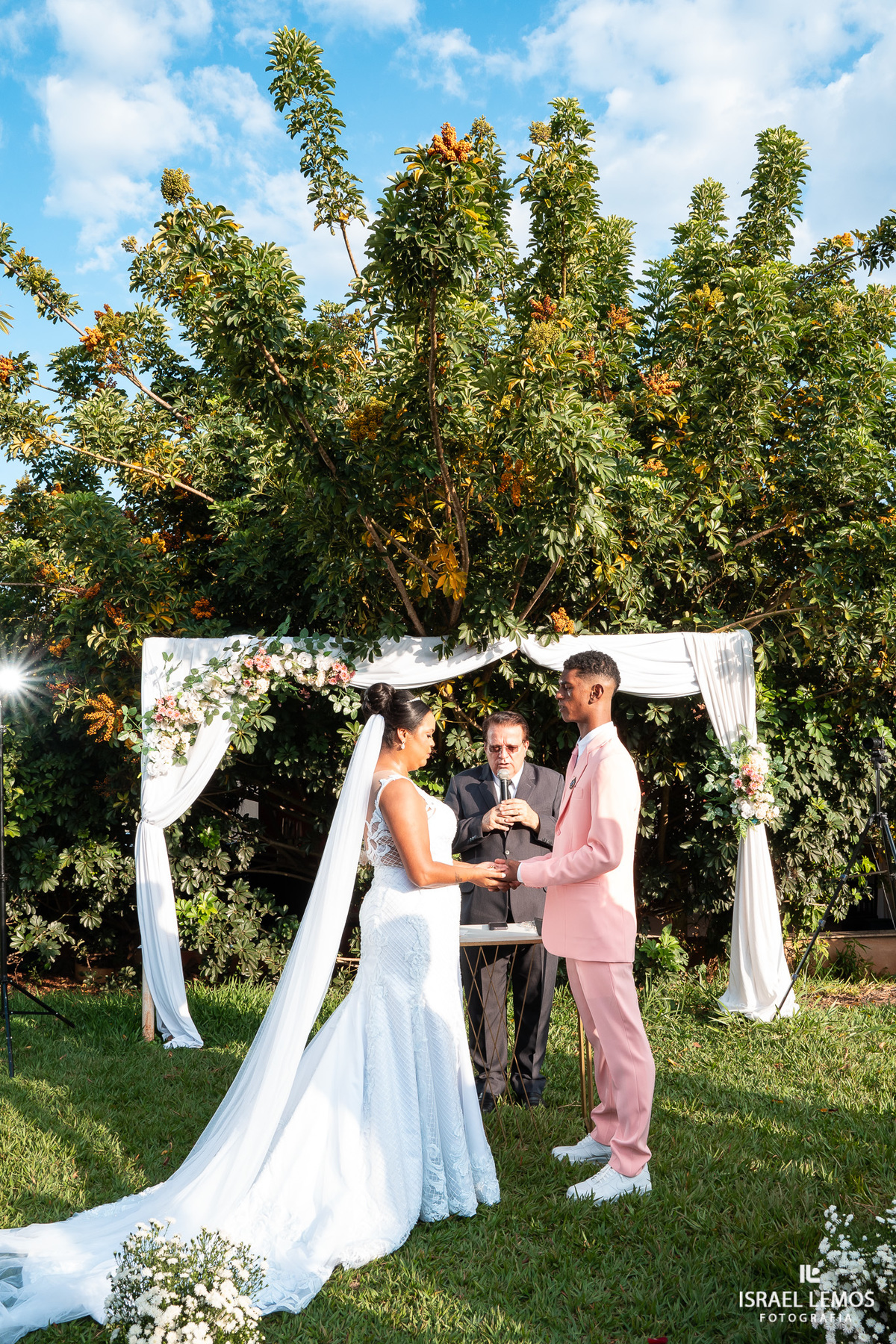 Fotografo em ribeirão preto faz lindas fotos no casamento no espaco de festas ribeirão preto so com Israel Lemos fotografia