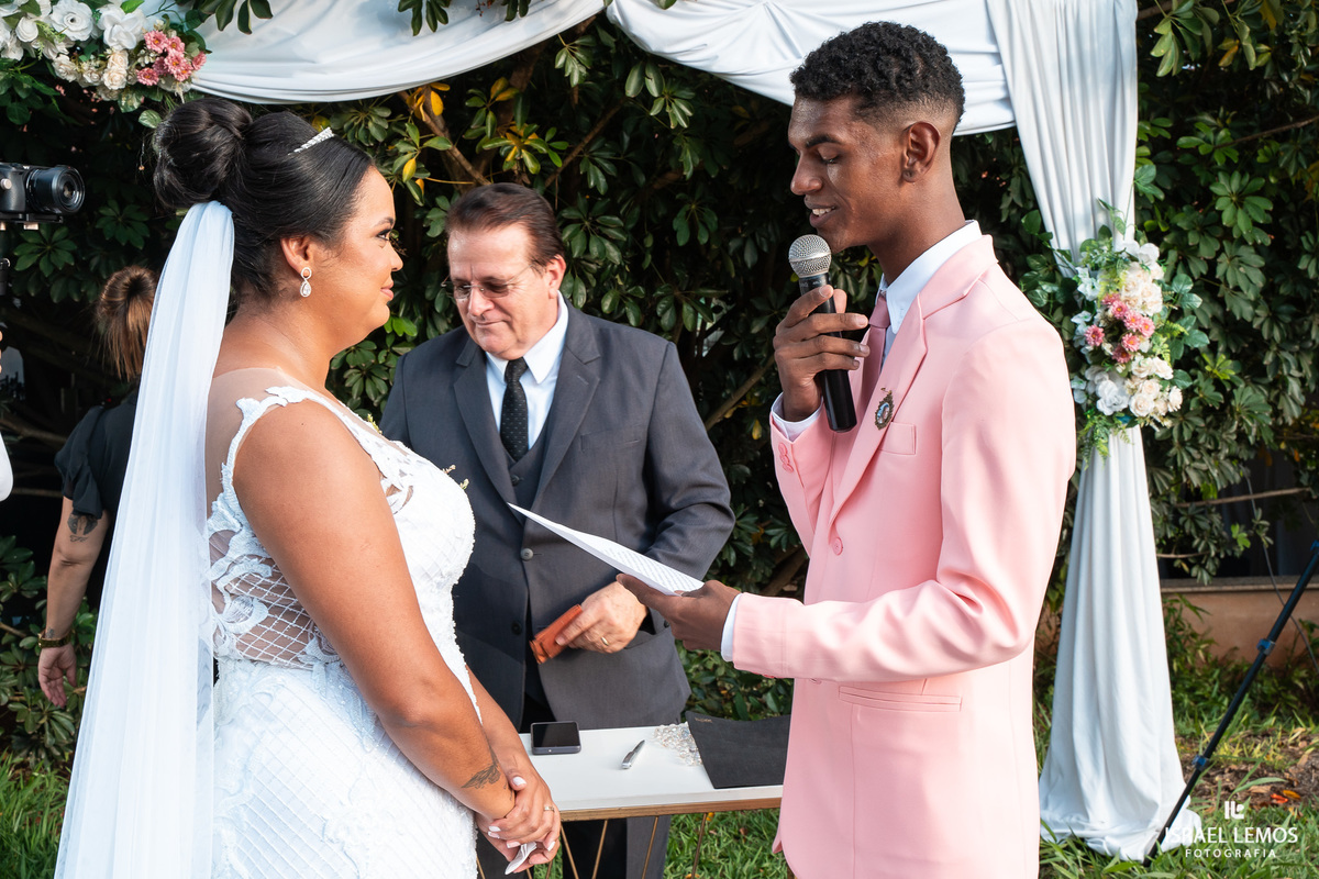 Fotografo em ribeirão preto faz lindas fotos no casamento no espaco de festas ribeirão preto so com Israel LemFotografo em ribeirão preto faz lindas fotos no casamento no espaco de festas ribeirão preto so com Israel Lemos fotografiaos fotografia