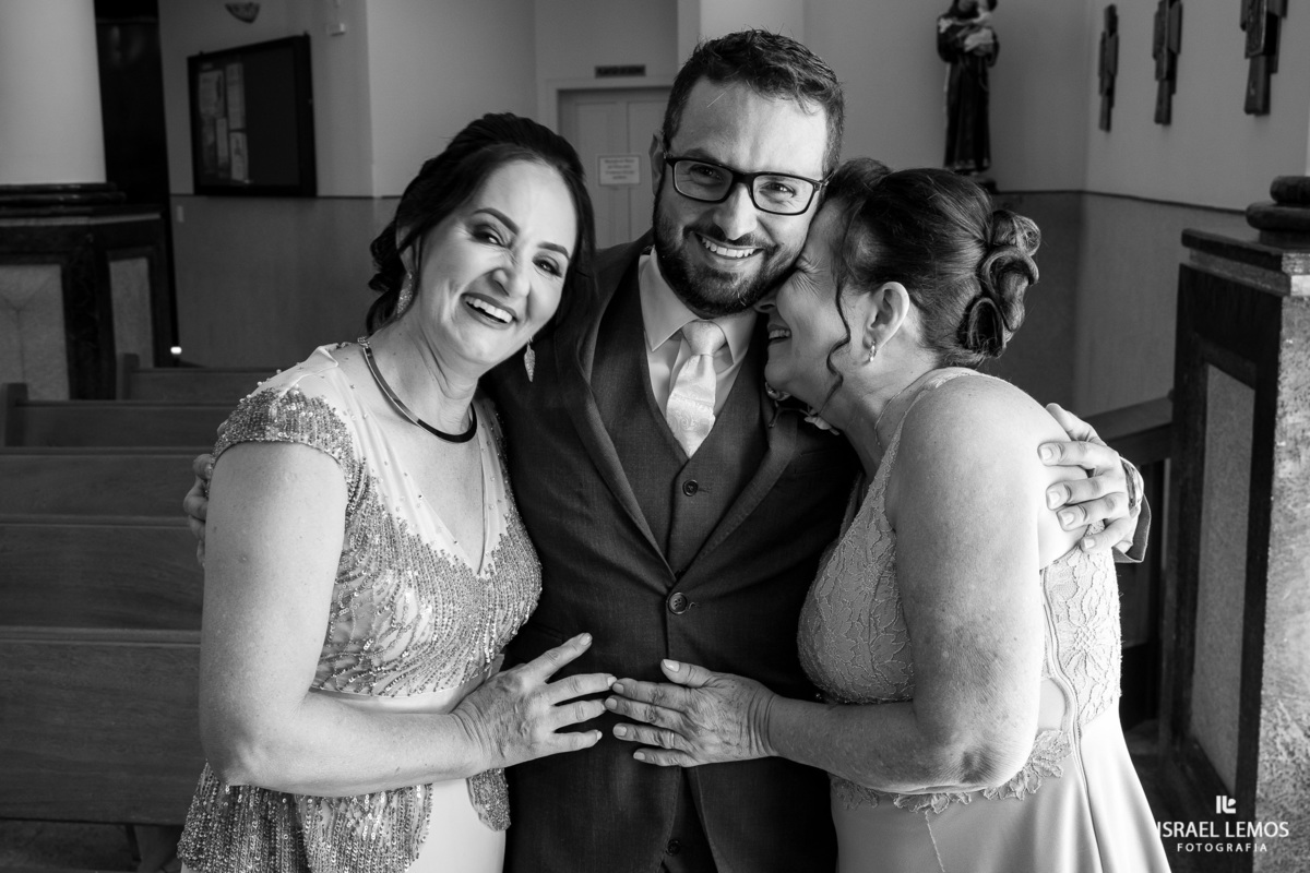 Casamento na igreja São Francisco em para de minas fotografo Israel Lemos 