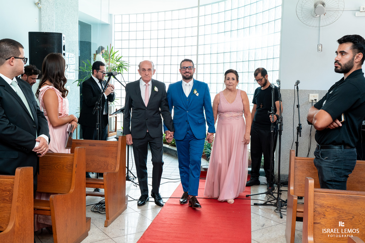 Casamento na igreja São Francisco em para de minas fotografo Israel Lemos 