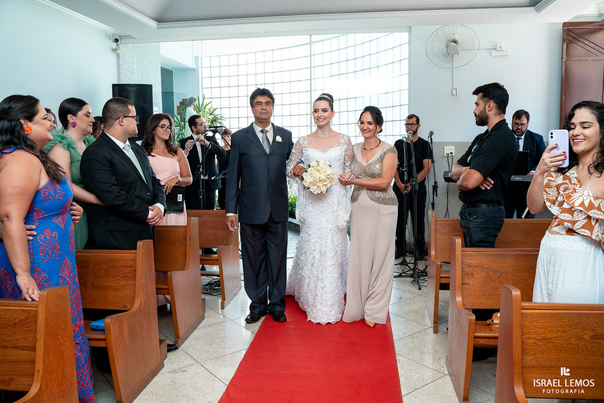 Casamento na igreja São Francisco em para de minas fotografo Israel Lemos 
