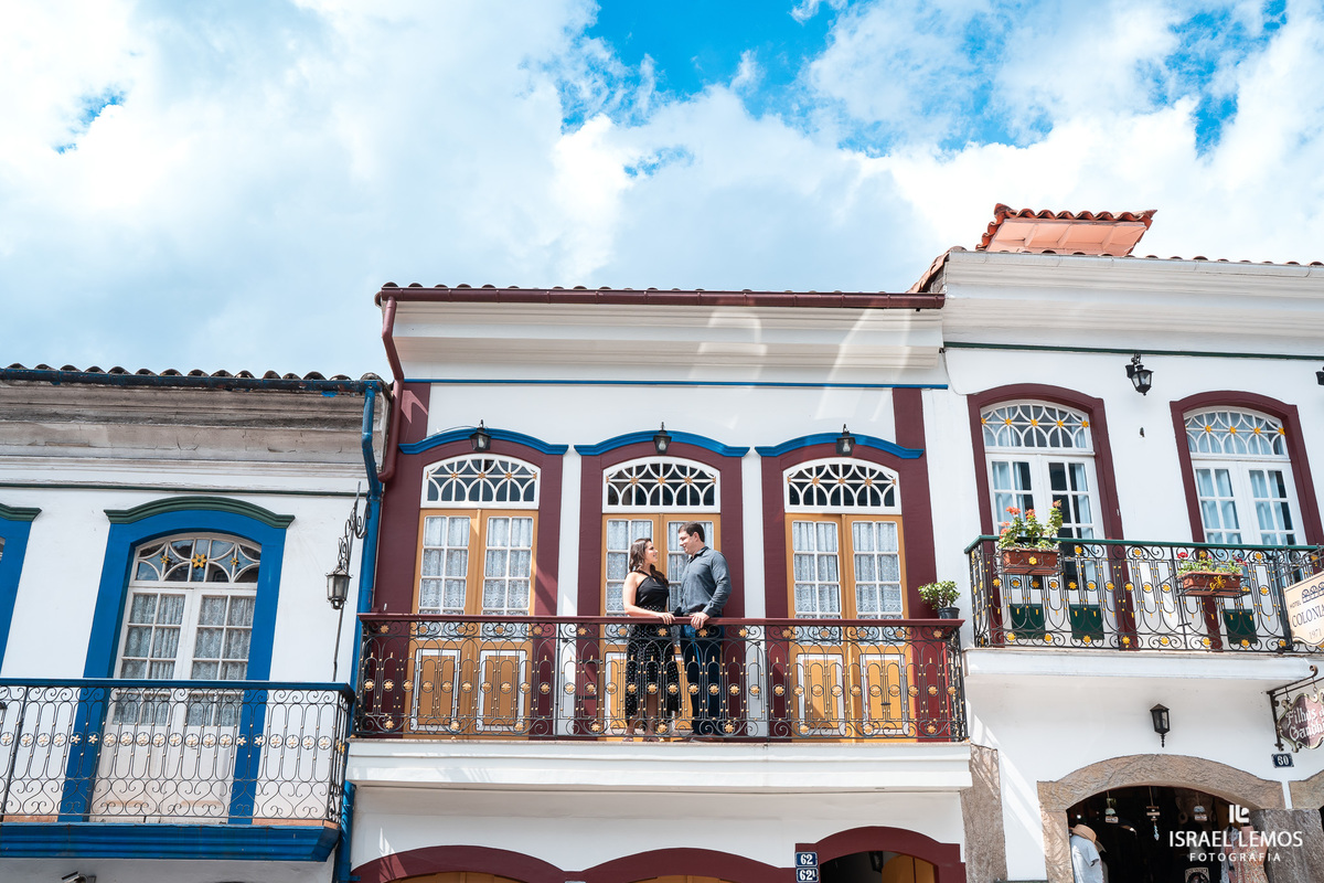 Fotografia de casamento na cidade historica de Ouro Preto com fotos profissionais do fotografo Israel Lemos ue fez lindas fotos na bela ouro preto