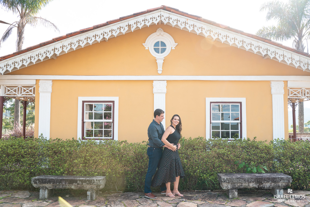 Fotografia de casamento na cidade historica de Ouro Preto com fotos profissionais do fotografo Israel Lemos ue fez lindas fotos na bela ouro preto