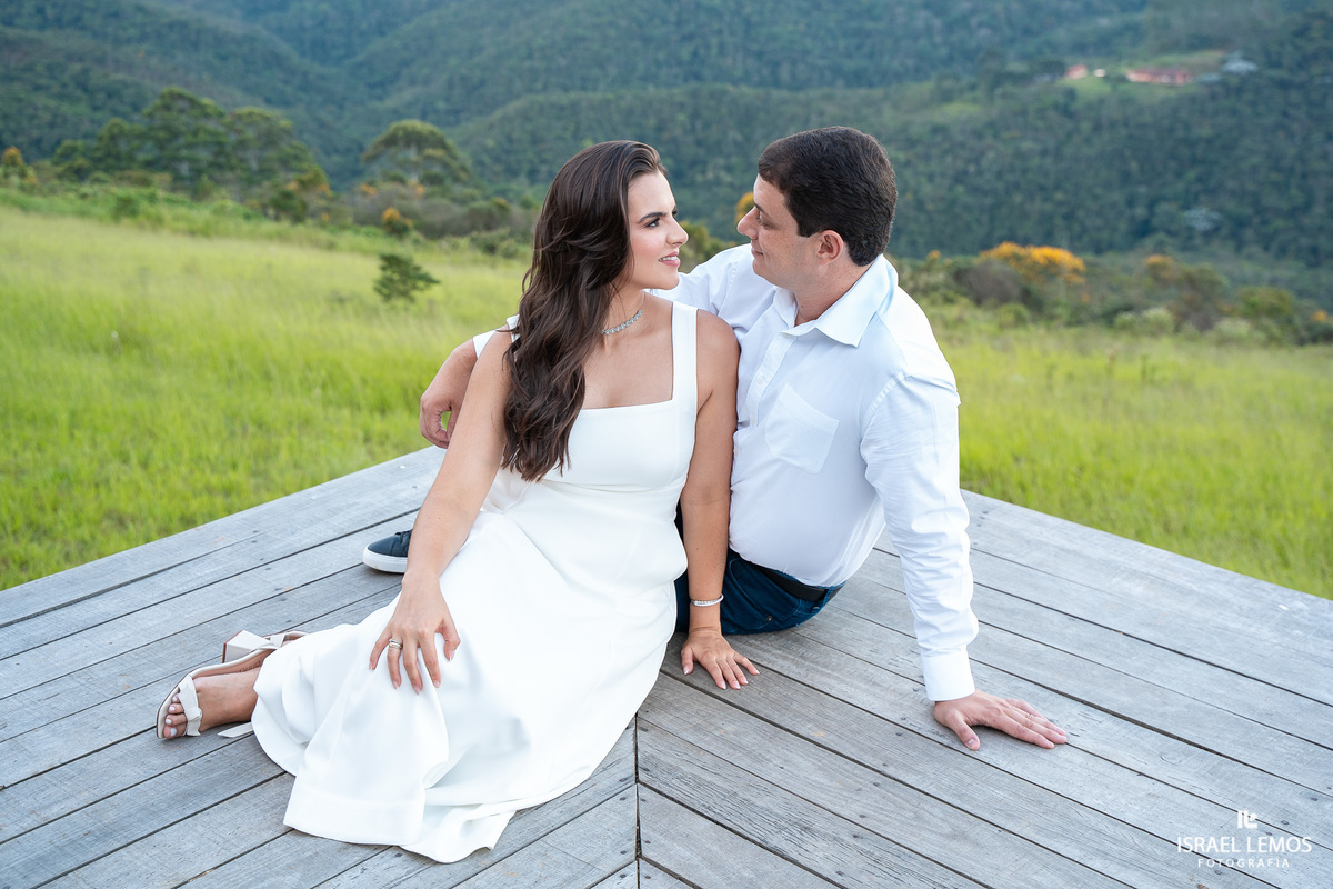Fotografia de casamento na cidade historica de Ouro Preto com fotos profissionais do fotografo Israel Lemos ue fez lindas fotos na bela ouro preto