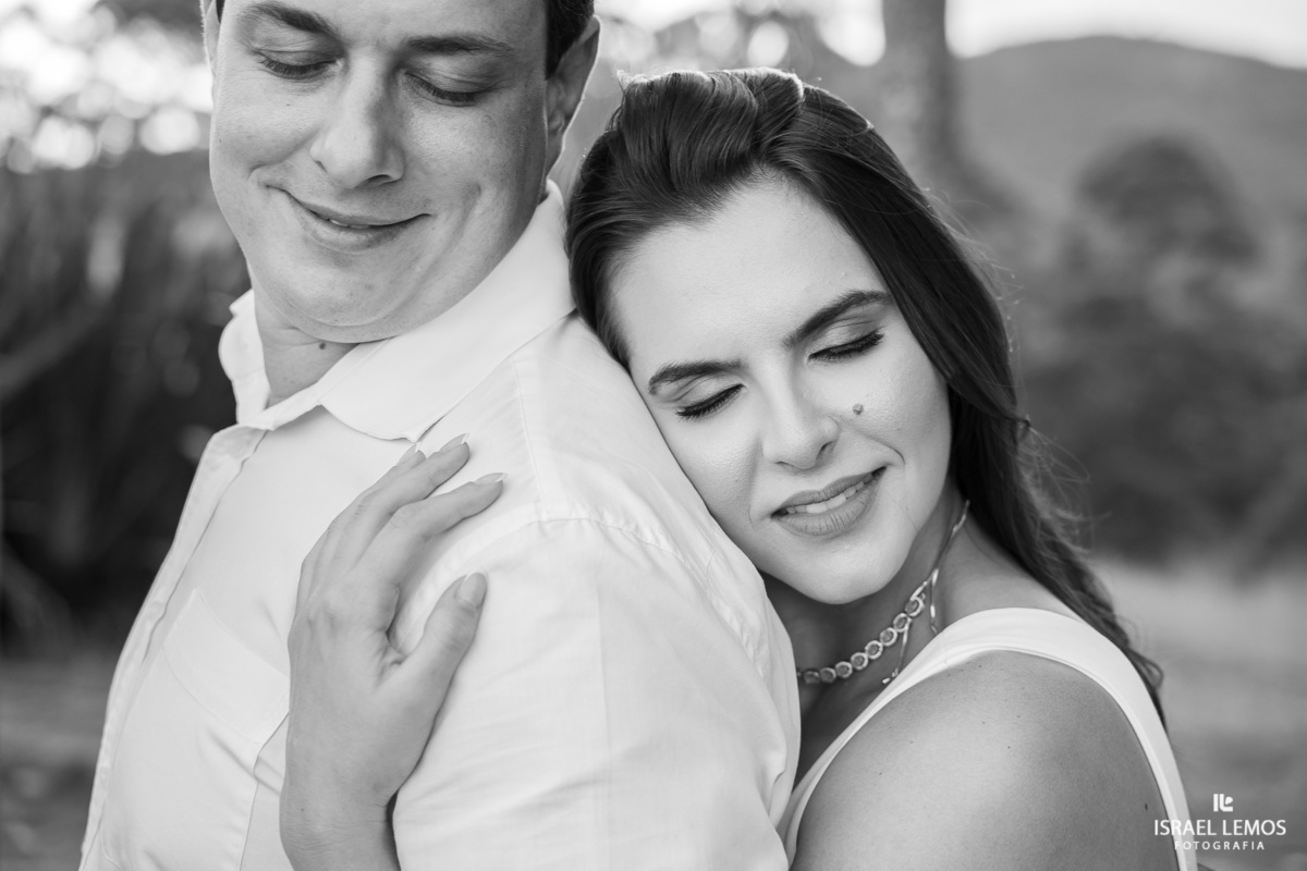 Fotografia de casamento na cidade historica de Ouro Preto com fotos profissionais do fotografo Israel Lemos ue fez lindas fotos na bela ouro preto