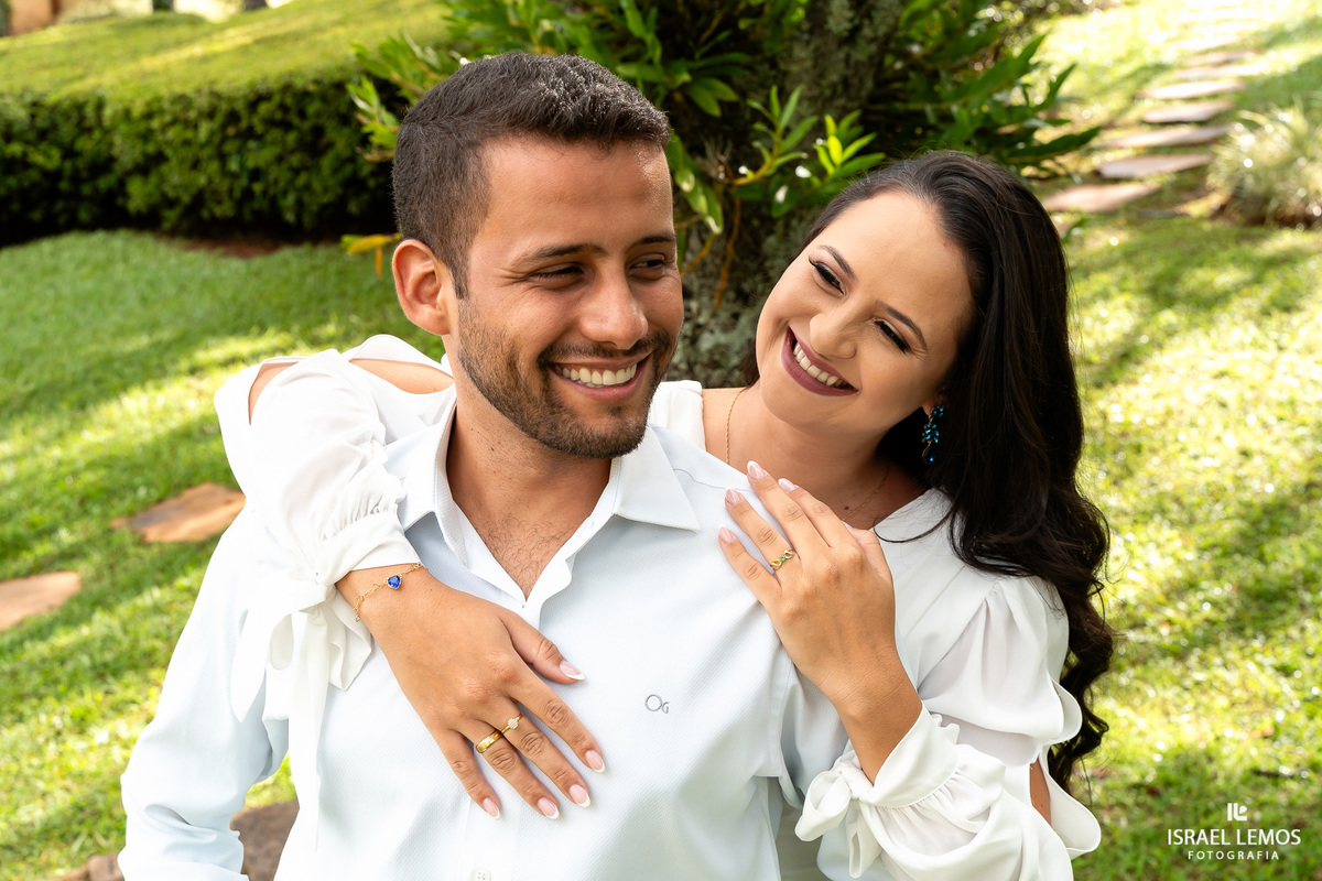 FOtografia de casamento na cidade de pitangui fotografo Israel Lemos faz lindas fotos em pitangui 