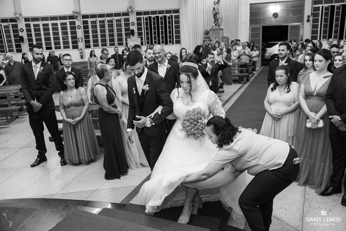 Fotografia de casamento na cidade de Juatuba na igreja sao sebastião com o fotografo Israel Lemos o melhor de Juatuba 