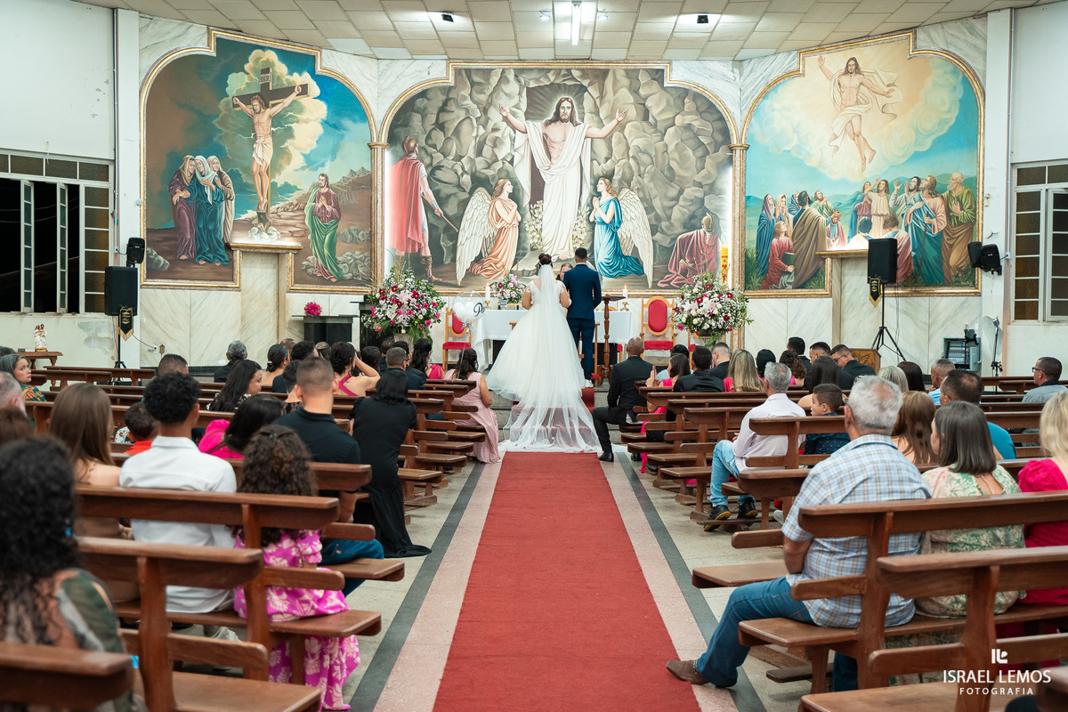 Fotografia de casamento na cidade de Juatuba na igreja sao sebastião com o fotografo Israel Lemos o melhor de Juatuba 