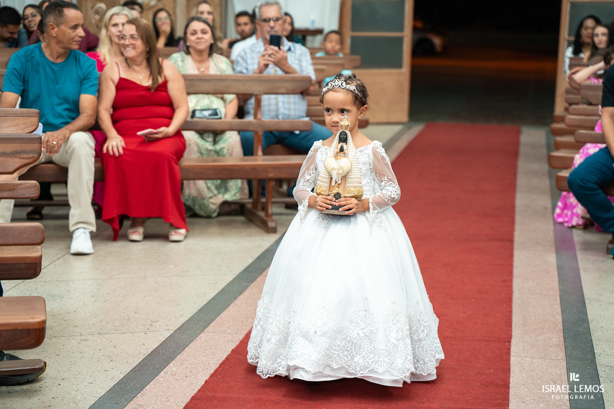 Fotografia de casamento na cidade de Juatuba na igreja sao sebastião com o fotografo Israel Lemos o melhor de Juatuba 