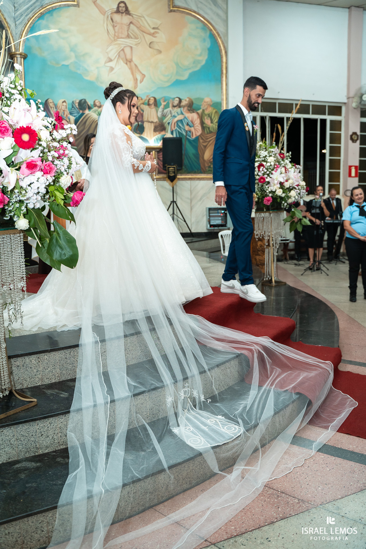 Fotografia de casamento na cidade de Juatuba na igreja sao sebastião com o fotografo Israel Lemos o melhor de Juatuba 