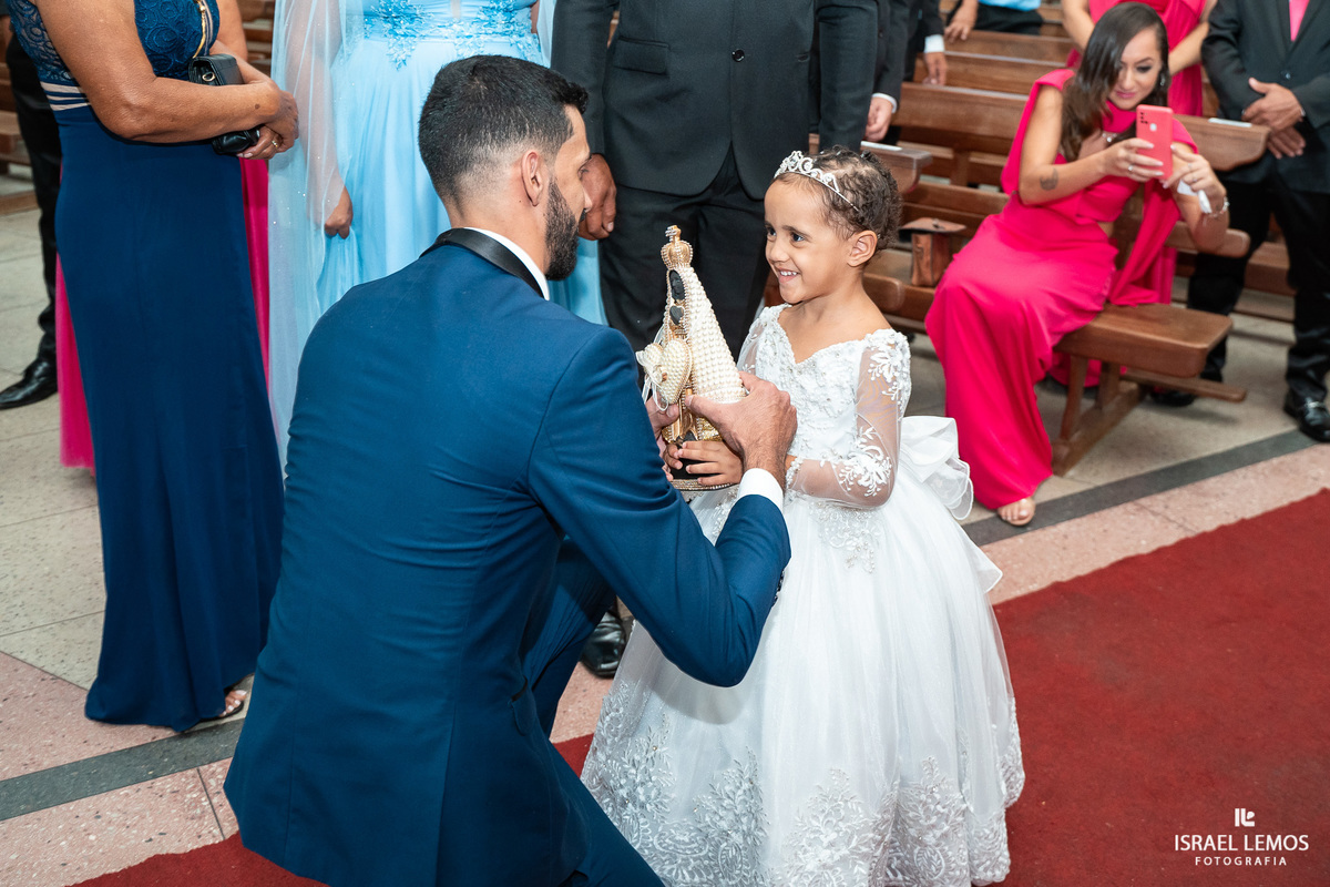 Fotografia de casamento na cidade de Juatuba na igreja sao sebastião com o fotografo Israel Lemos o melhor de Juatuba 