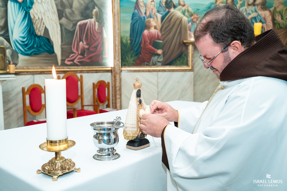 Fotografia de casamento na cidade de Juatuba na igreja sao sebastião com o fotografo Israel Lemos o melhor de Juatuba 