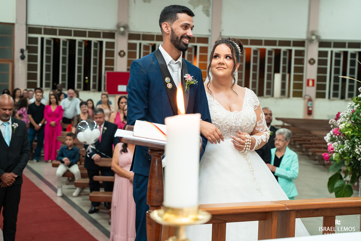 Fotografia de casamento na cidade de Juatuba na igreja sao sebastião com o fotografo Israel Lemos o melhor de Juatuba 