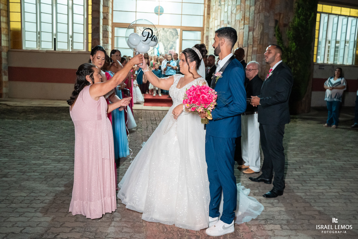 Fotografia de casamento na cidade de Juatuba na igreja sao sebastião com o fotografo Israel Lemos o melhor de Juatuba 