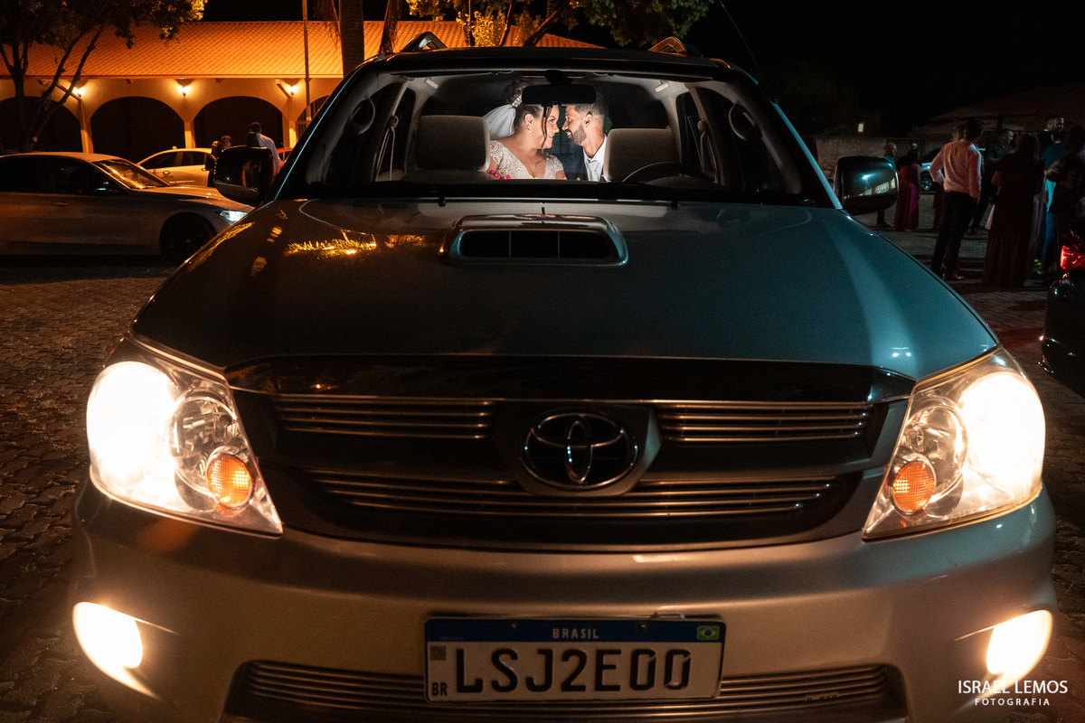 Fotografia de casamento na cidade de Juatuba na igreja sao sebastião com o fotografo Israel Lemos o melhor de Juatuba 