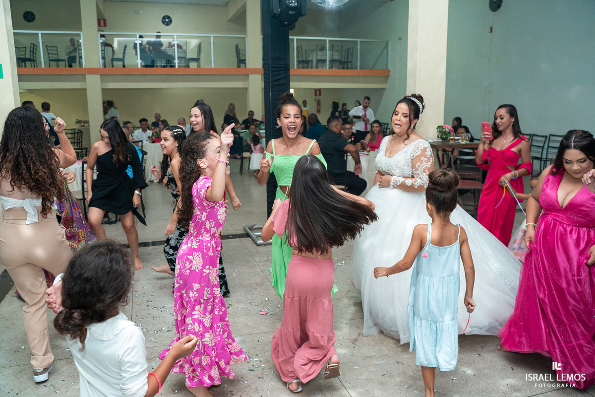 Fotografia de casamento na cidade de Juatuba no espaço Zafira com o fotografo Israel Lemos o melhor de Juatuba 