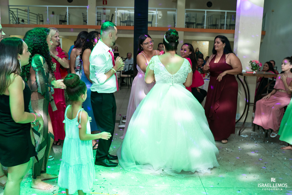 Fotografia de casamento na cidade de Juatuba no espaço Zafira com o fotografo Israel Lemos o melhor de Juatuba 