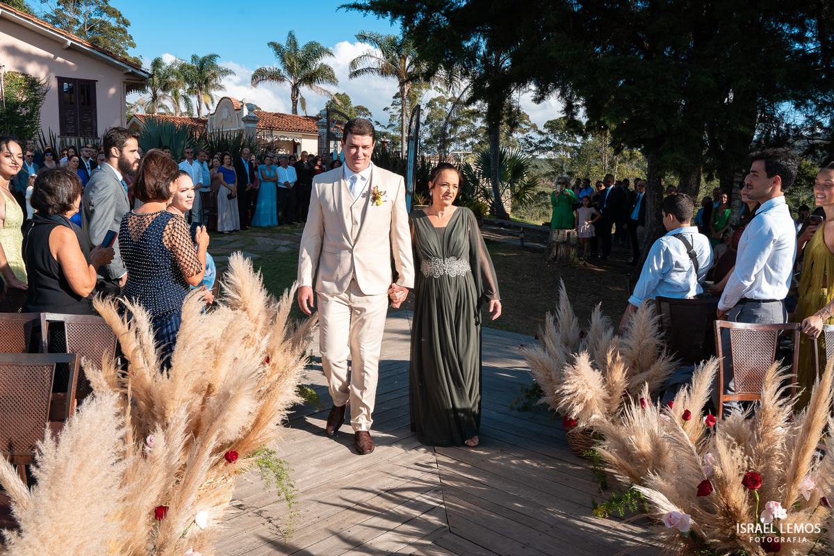 entrada do noiva no relicario viola